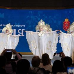 Народный ансамбль танца "Овация" на международной выставке-форуме "Россия" - Фотогалерея