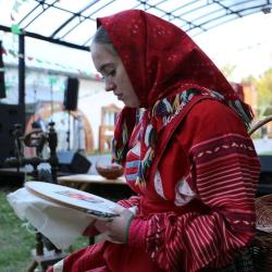 Народный ансамбль танца «Овация» на торжественном открытии ярмарочного переулка - Фотогалерея