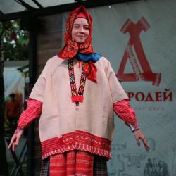 Народный ансамбль танца «Овация» на торжественном открытии ярмарочного переулка - Фотогалерея